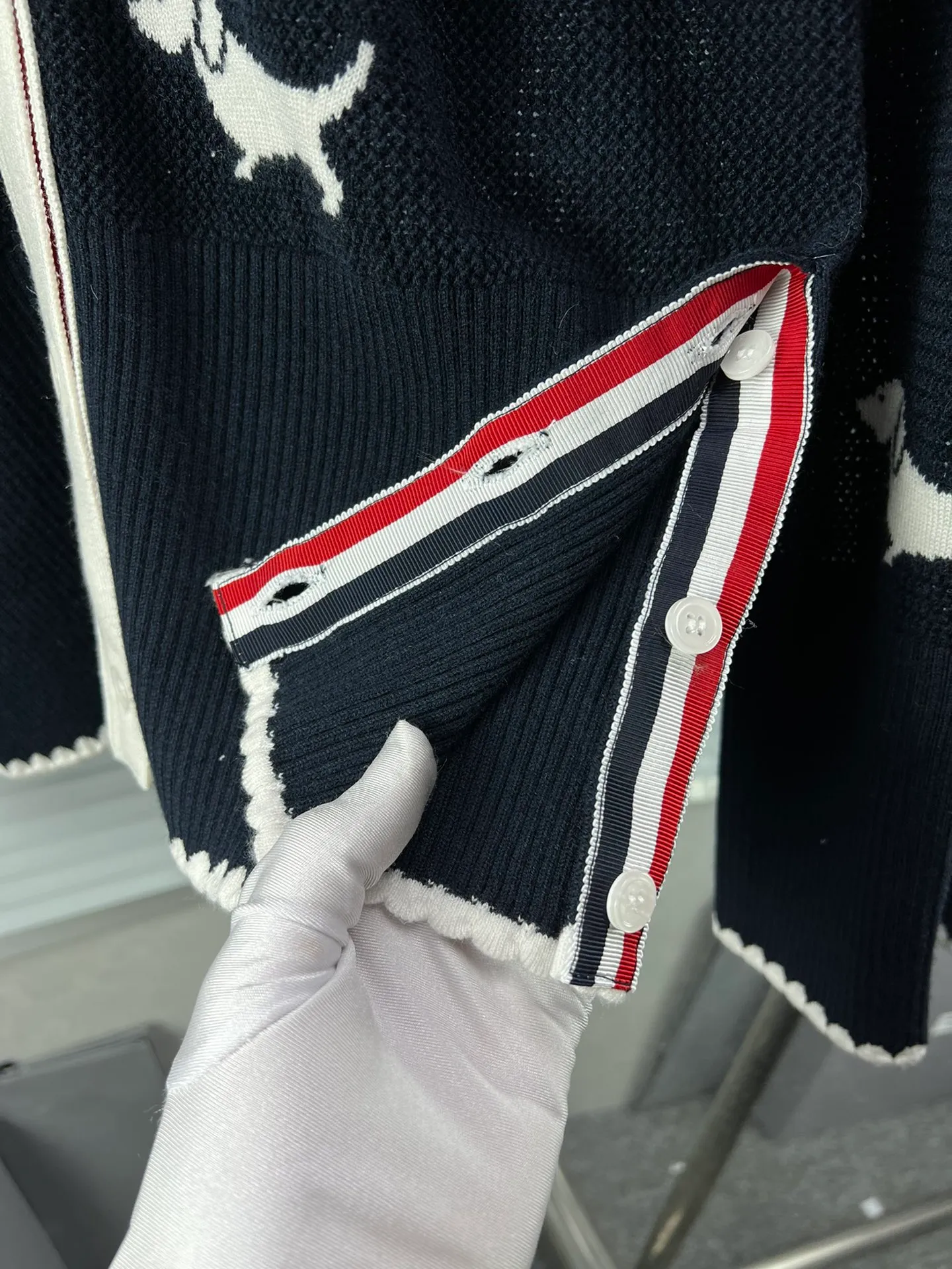 THOM BROWNE ， ， ， ／ ， ， ， ， ， Jue ~ Versatile ~ ， ， ， ， ， ~ ：Navy Blue White Gray Sizes：012